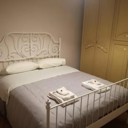 Bed & Breakfast Porta Girone 3*
