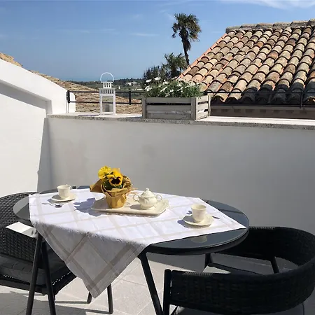 Porta Girone Bed & Breakfast Civitanova Alta
