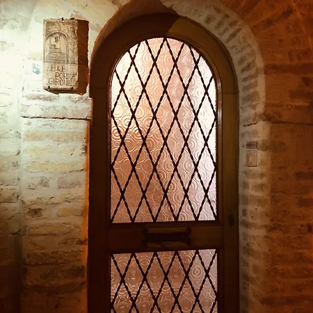 Porta Girone 3*